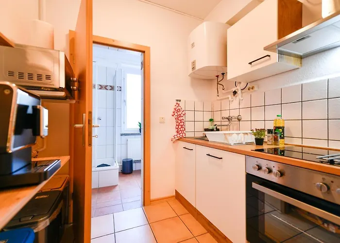 Apartament Fuerst-pueckler-apartment_bis 6 Personen_waschmaschine_kueche_2x Parkplaetze_terrasse_netflix